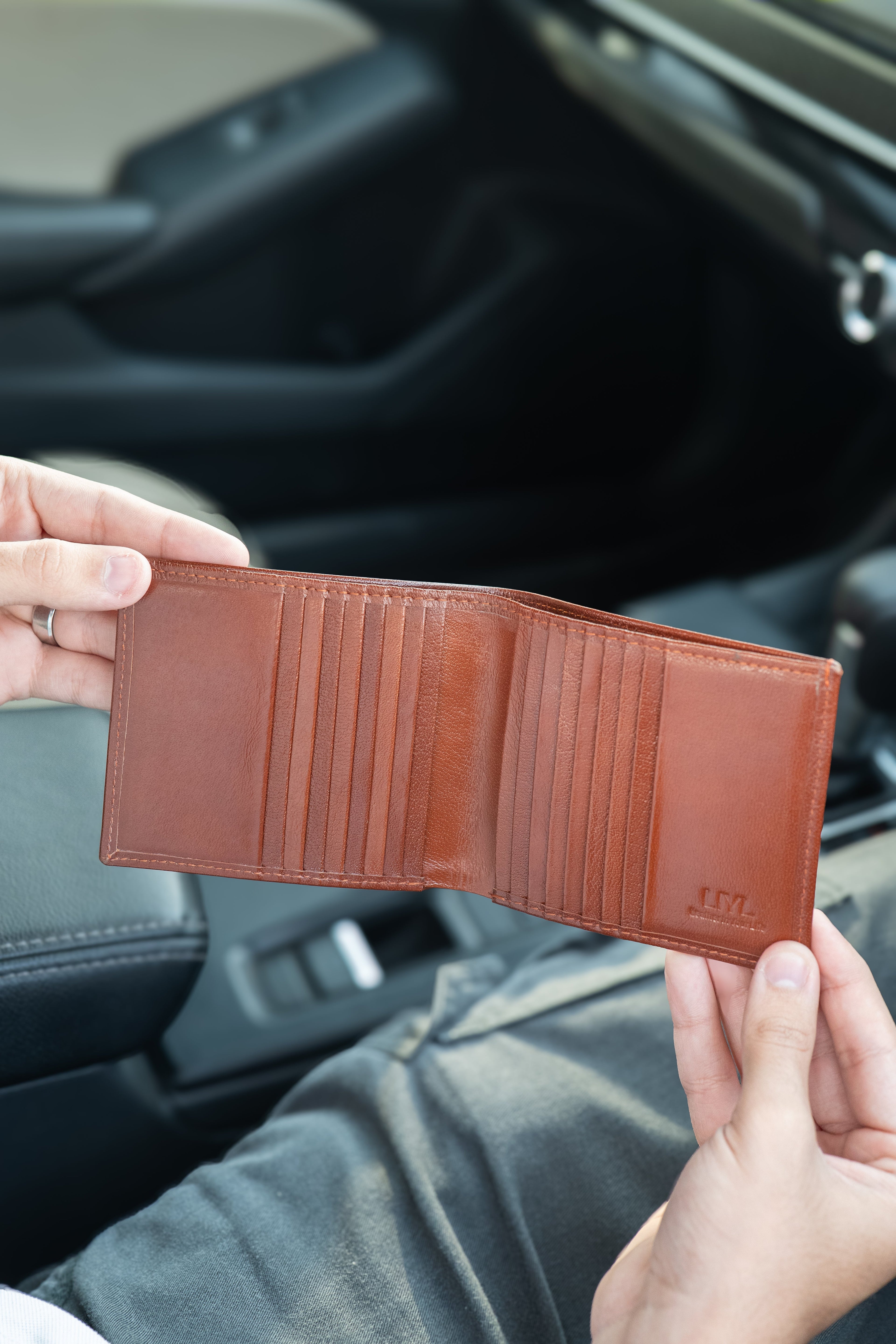 TAN WALLET