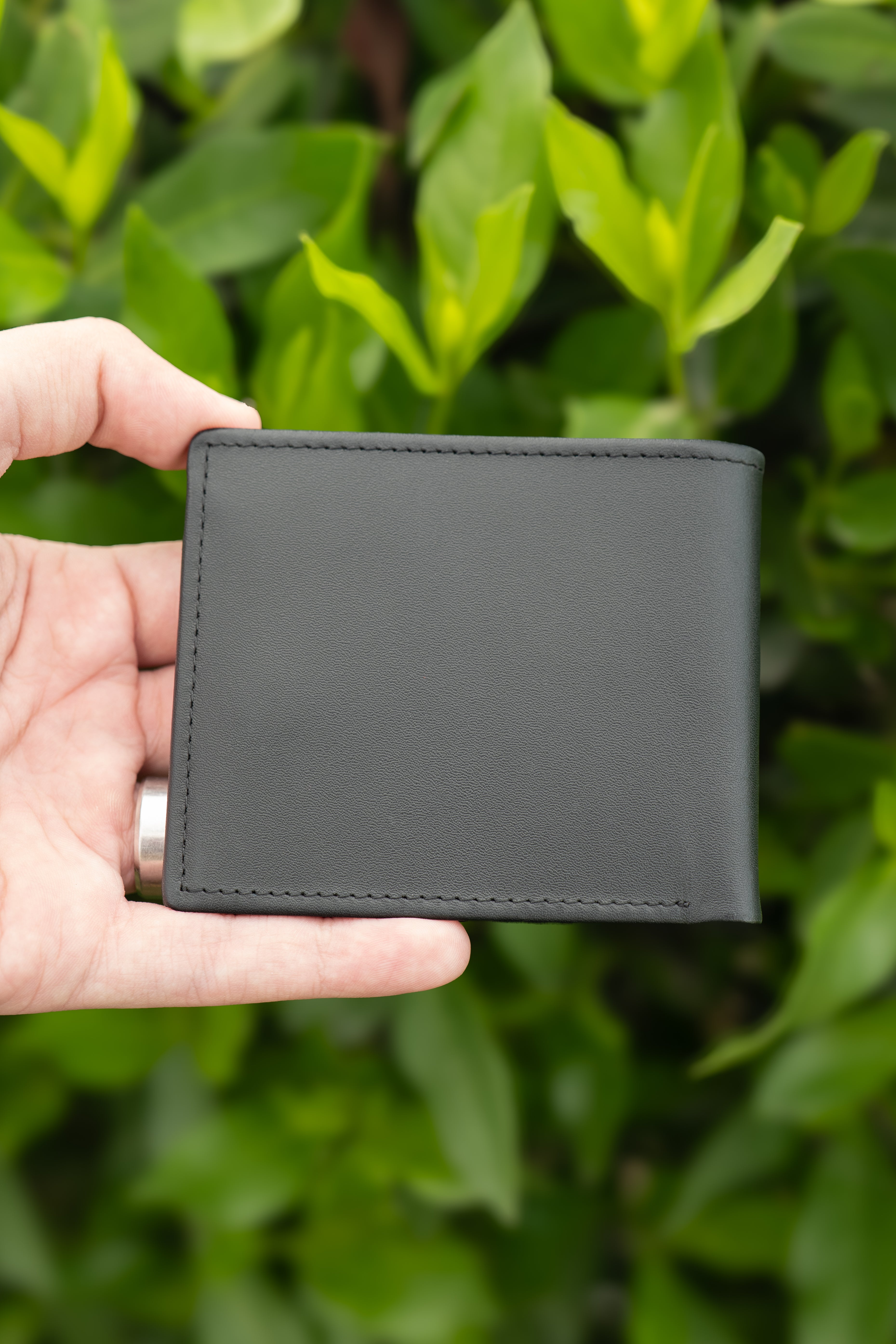 SUPER SLIM MAGNETIC WALLET