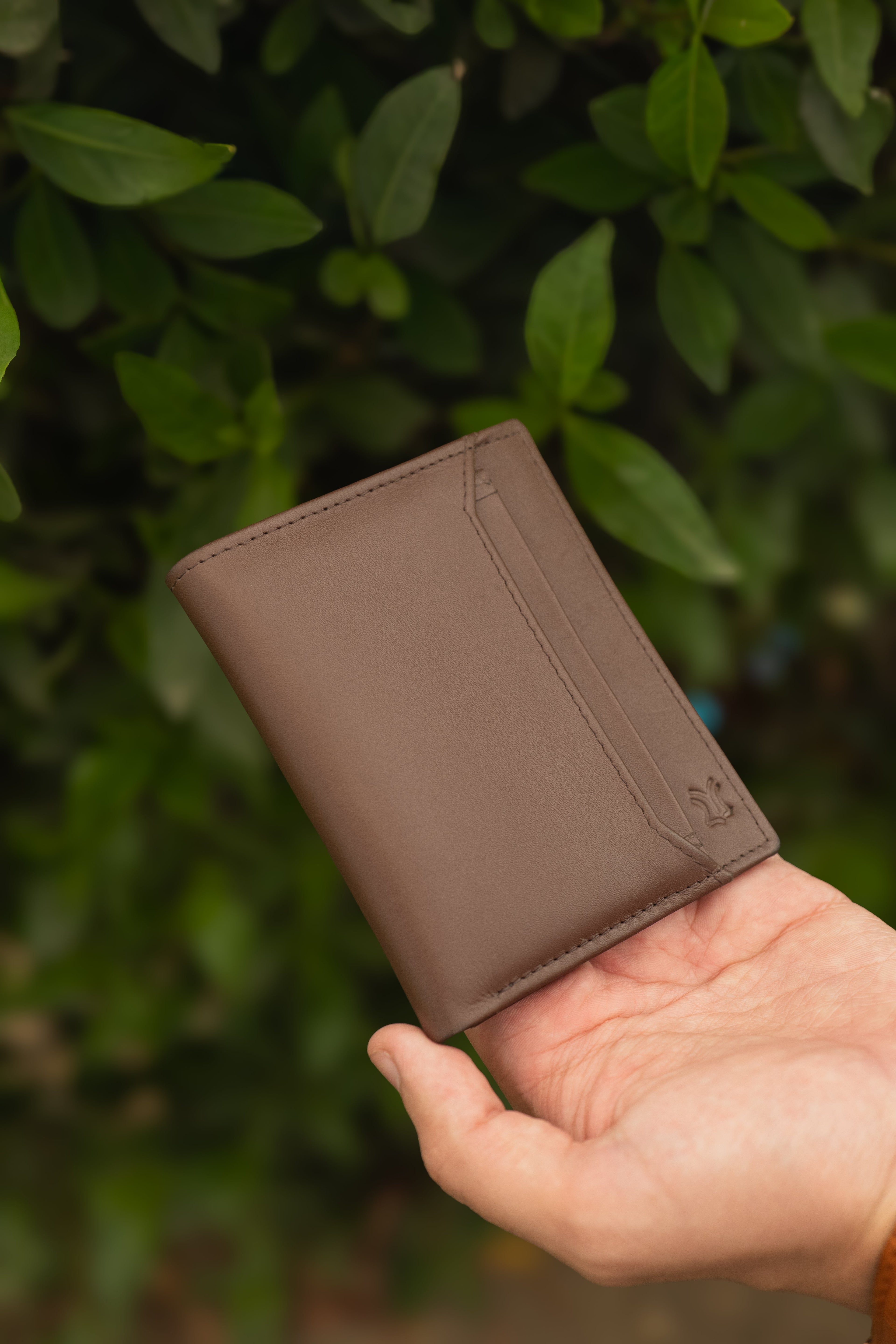 WALLET WITH CARDHOLDER