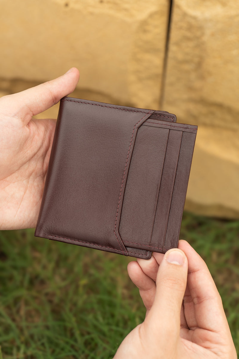 WALLET WITH CARDHOLDER