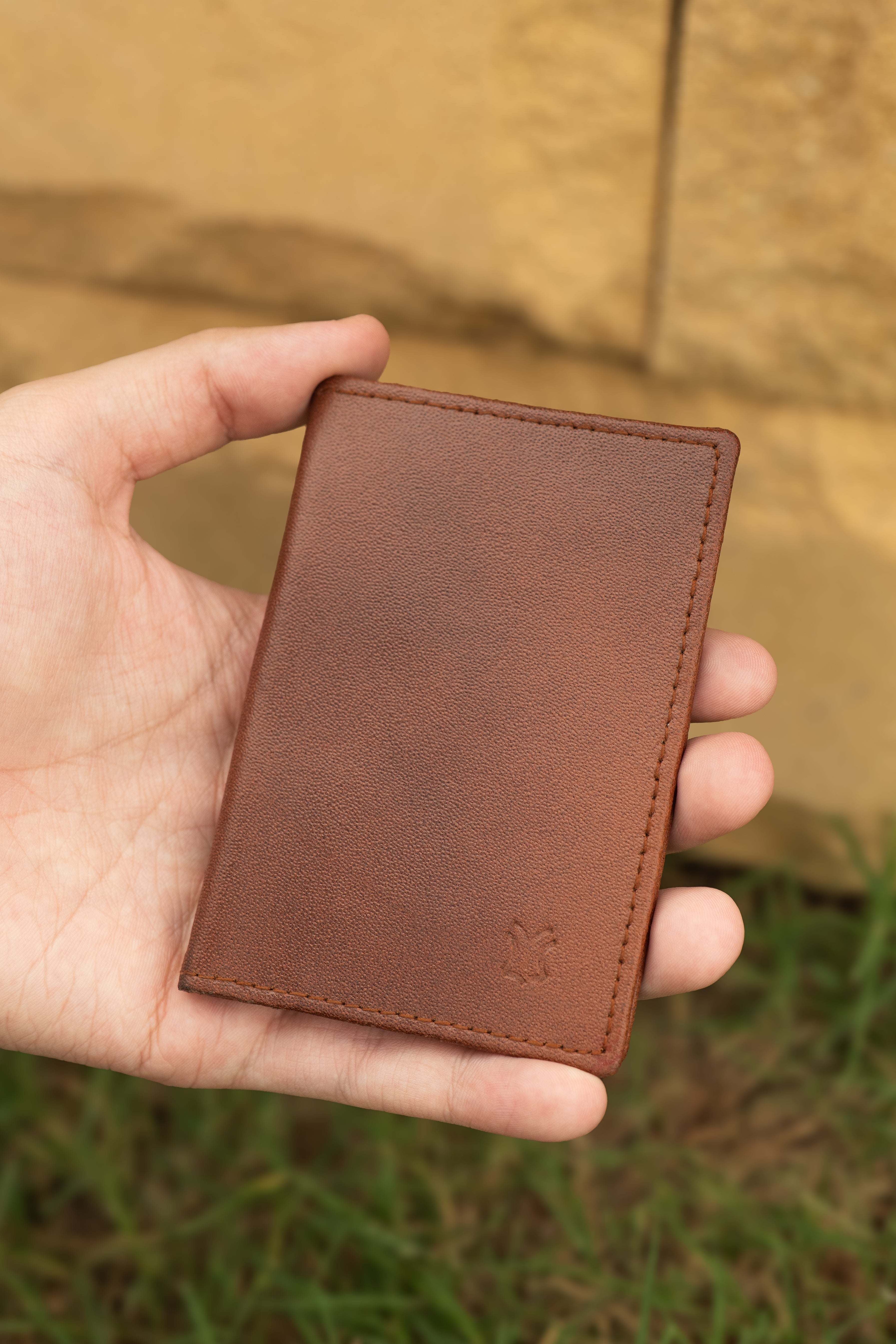 BI FOLD CARDHOLDER
