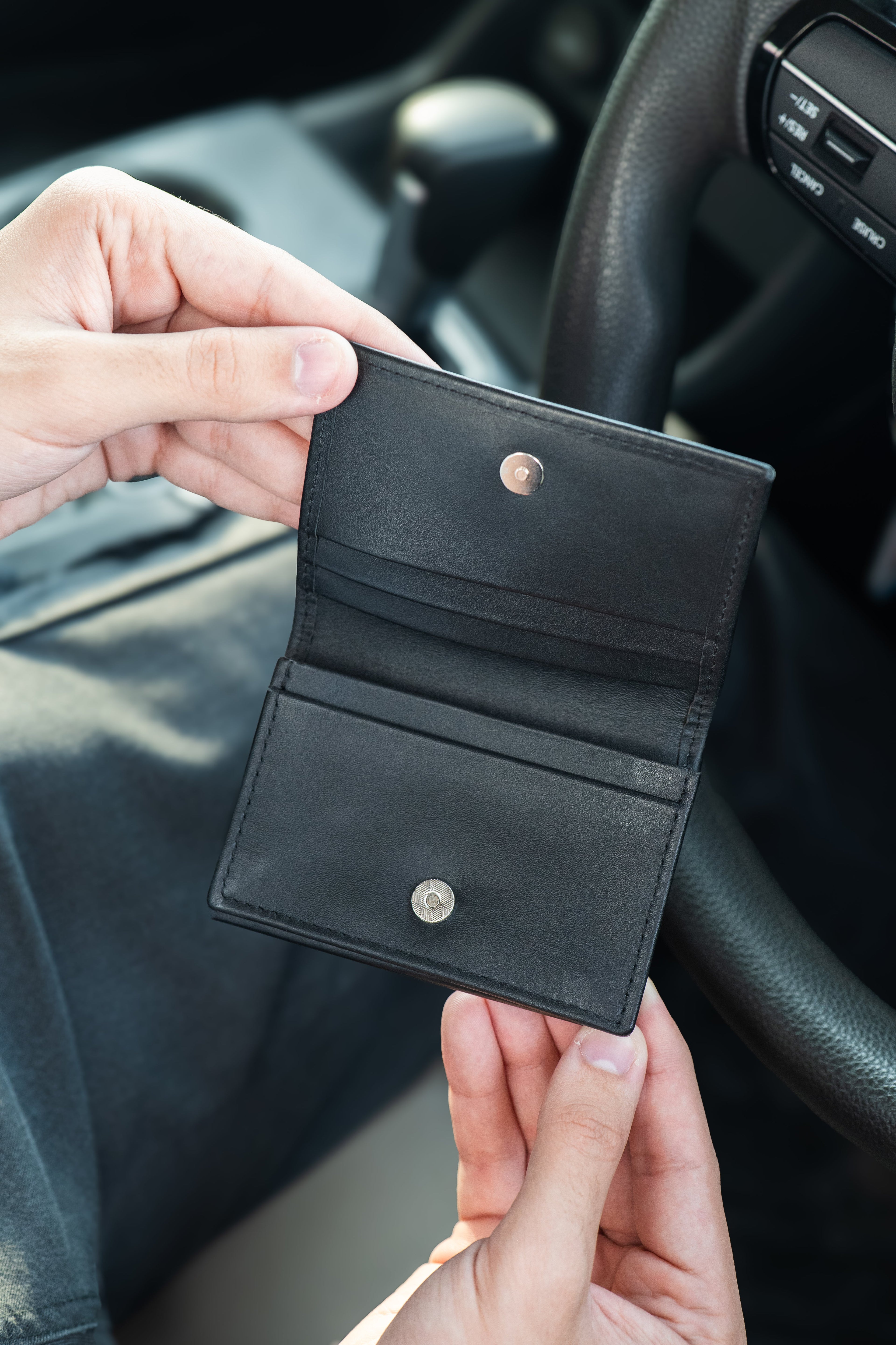 BIG BIFOLD CARDHOLDER