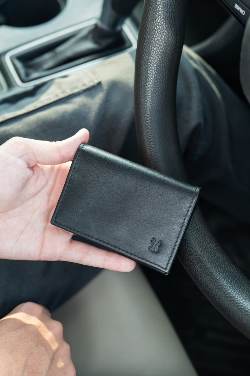 BIG BIFOLD CARDHOLDER