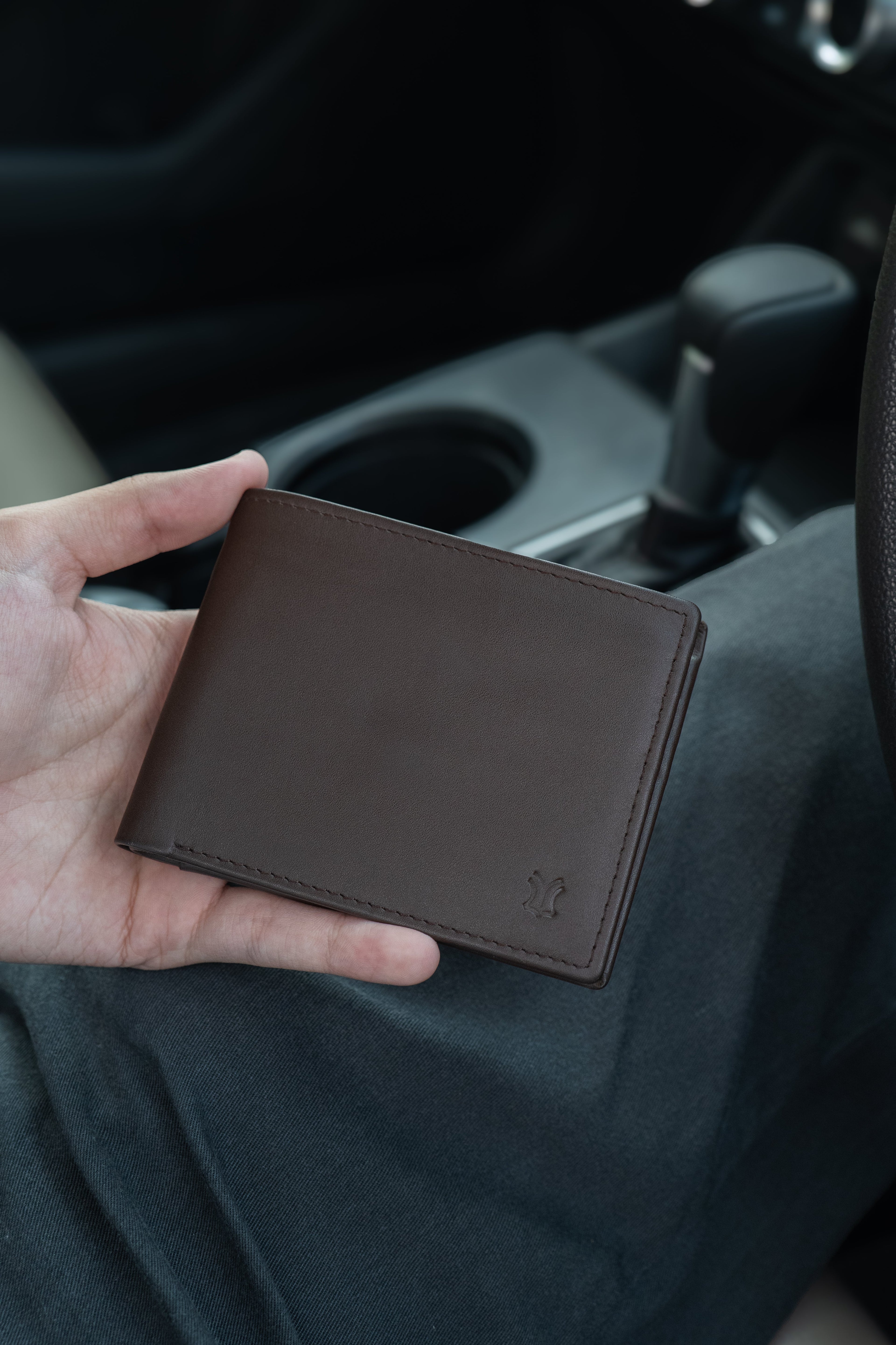 MEDIUM WALLET WITH FLAP