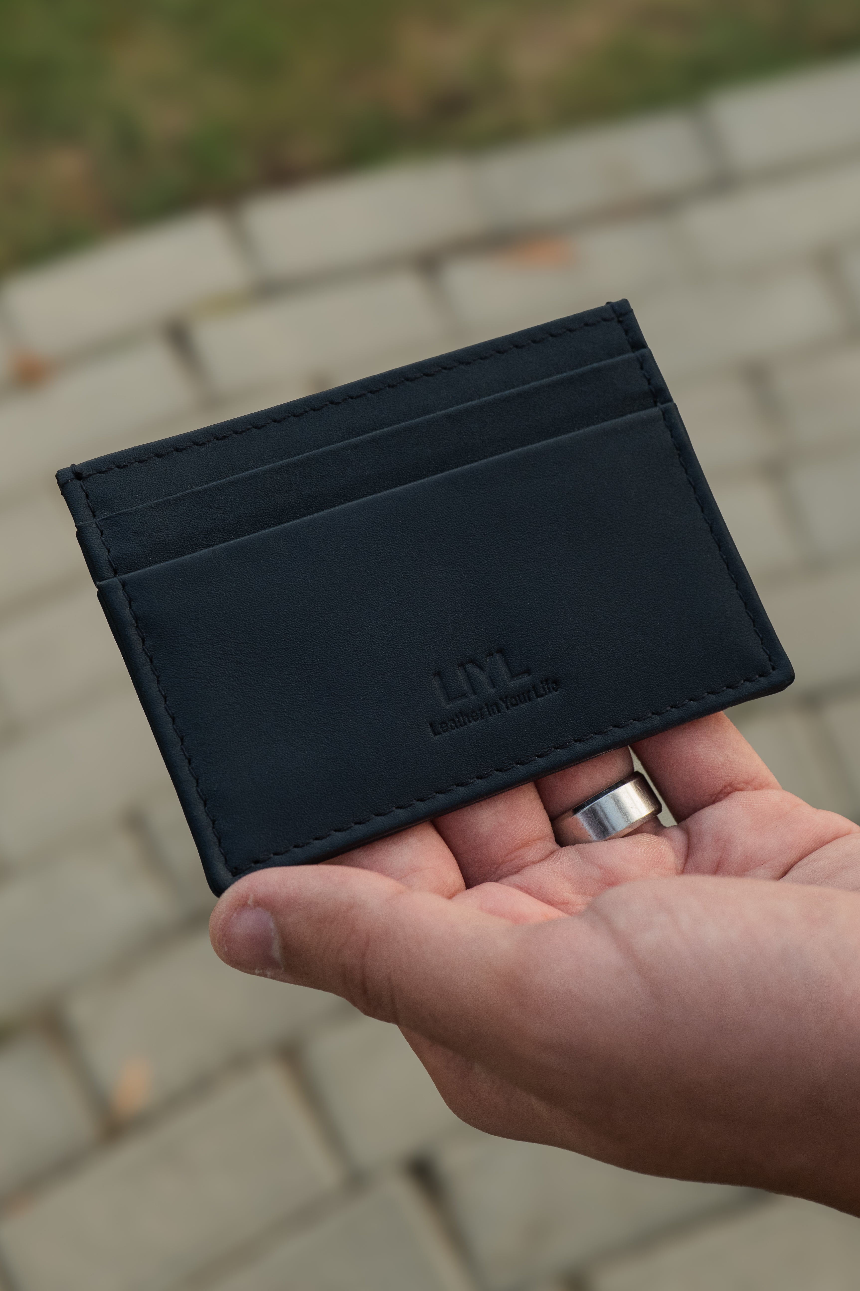 SMALL CARDHOLDER